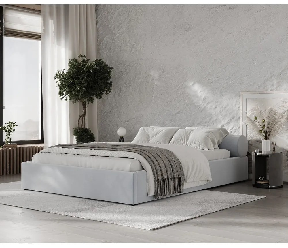 Világosszürke kárpitozott ágyneműtartós franciaágy ágyráccsal 160x200 cm Solvo – Maison de Rêve
