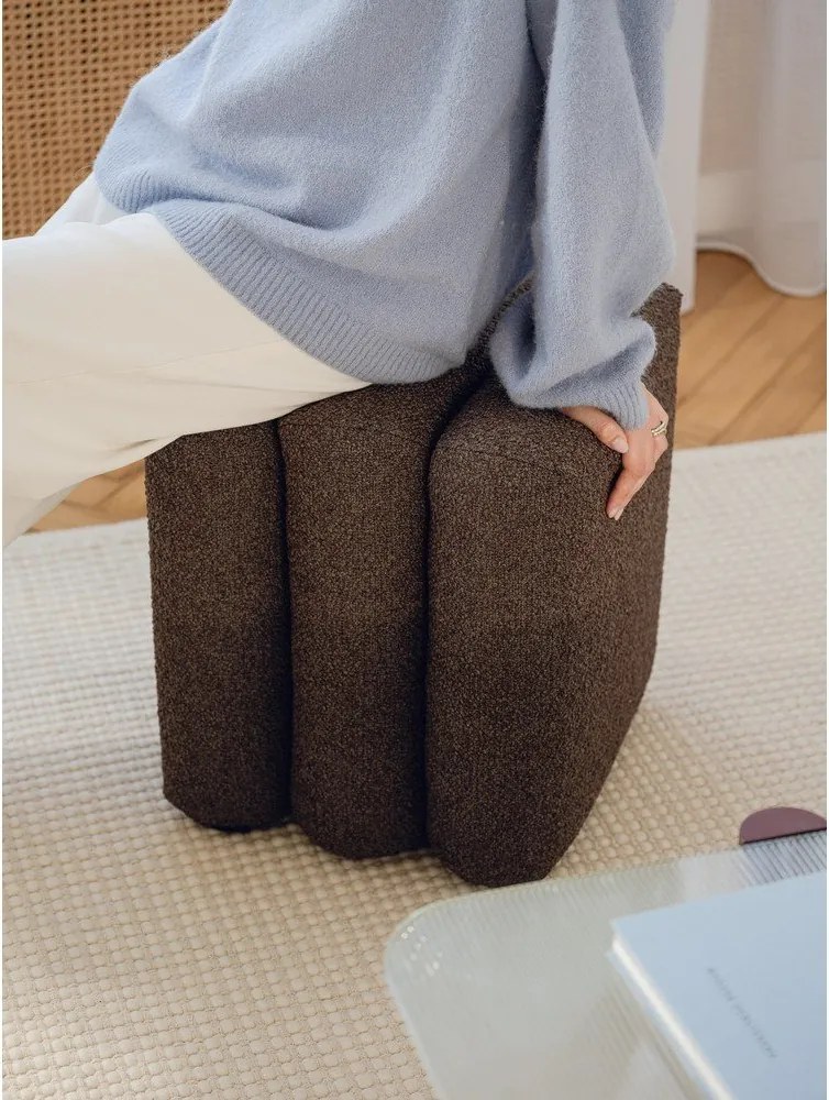 Barna buklé puff Radd – noo.ma