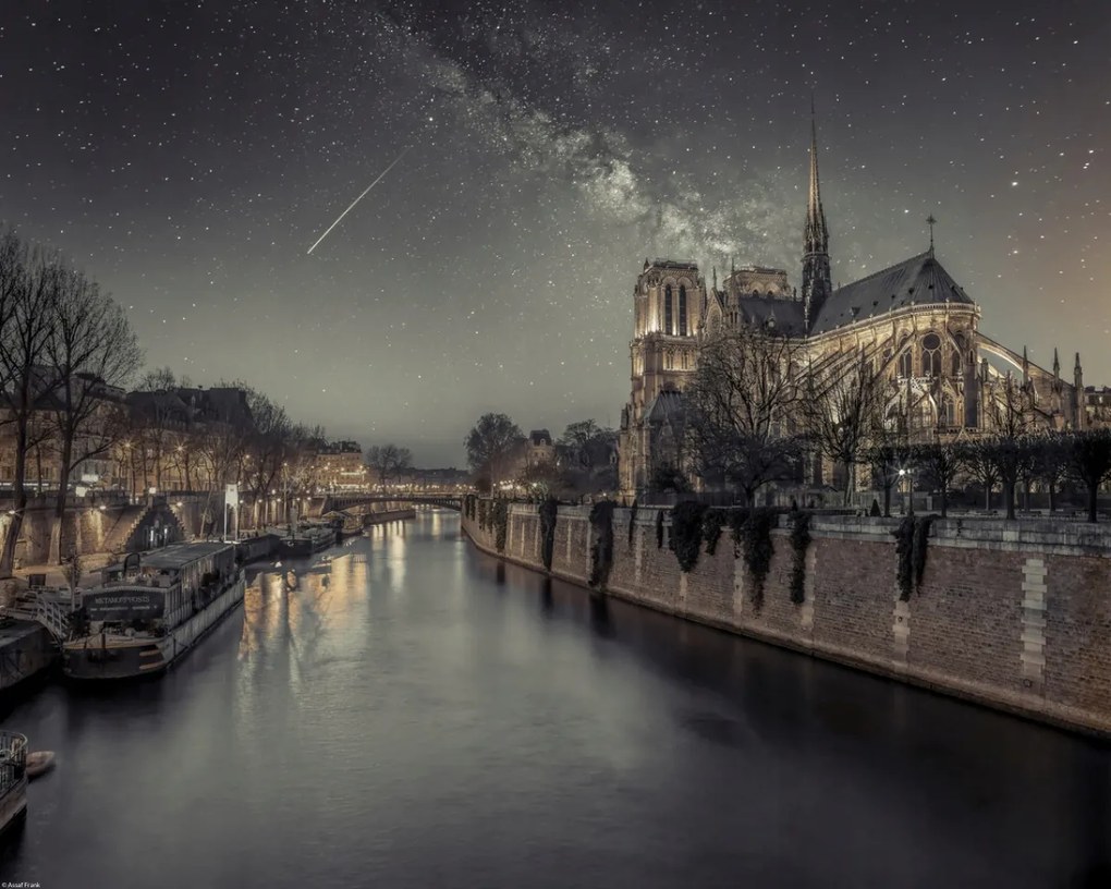 Poszter 50x40cm Notre-Dame de Paris éjszaka, Assaf Frank