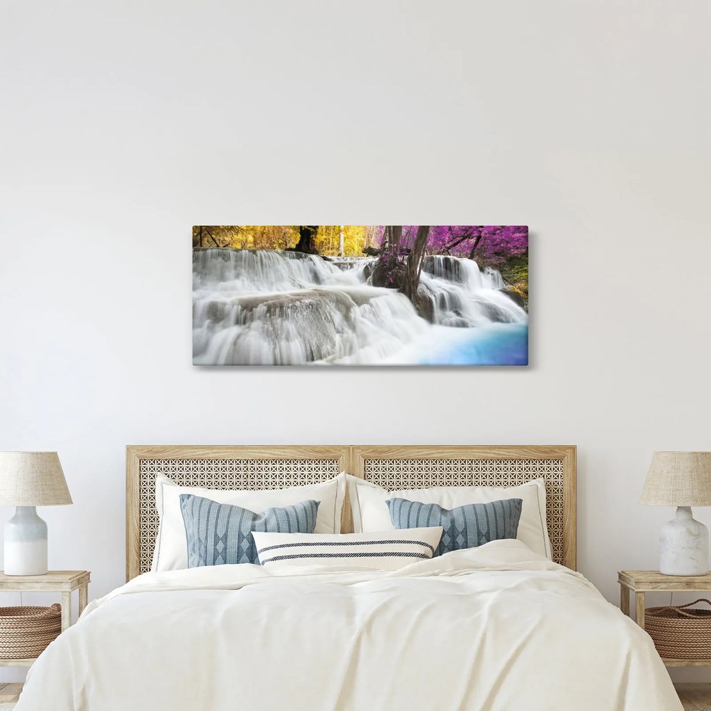 Egy kép Erawan vízeséséről az erdőben (120x50 cm)