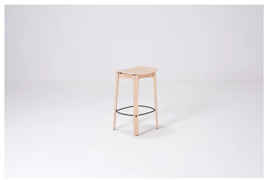 Natúr színű tölgyfa bárszék (ülésmagasság 65 cm) Nora – Gazzda