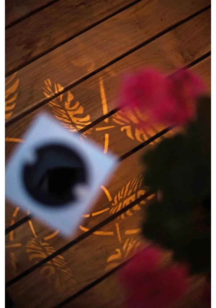 Albaleaf fehér fém napelemes világító LED dekoráció - Star Trading