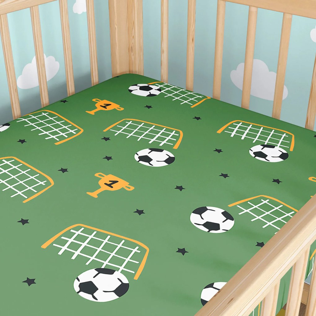 Goldea gyermek gumis pamut lepedő kiságyba - futballvilág 60 x 120 cm