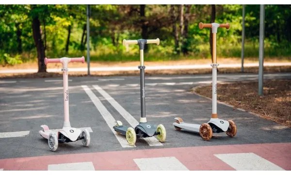 Lionelo - Gyermek roller JESSY 3xAA rózsaszín