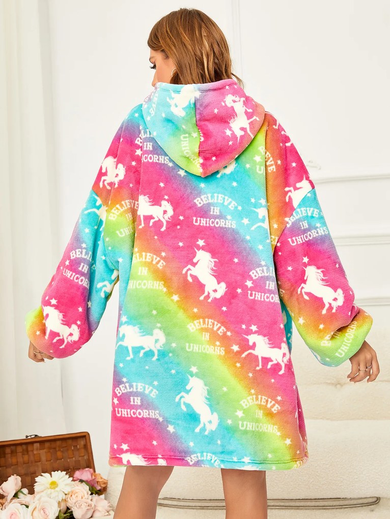 ALICORN színes báránybunda hatású kapucnis, ujjas pléd