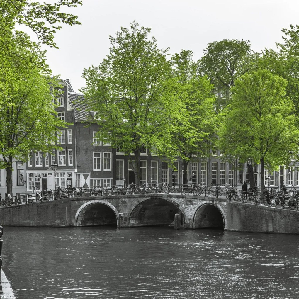 Poszter 30x30cm Csatorna a városon át, Assaf Frank