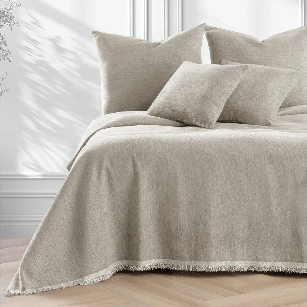 Bézs zsenília ágytakaró 220x240 cm Talo – Filumi