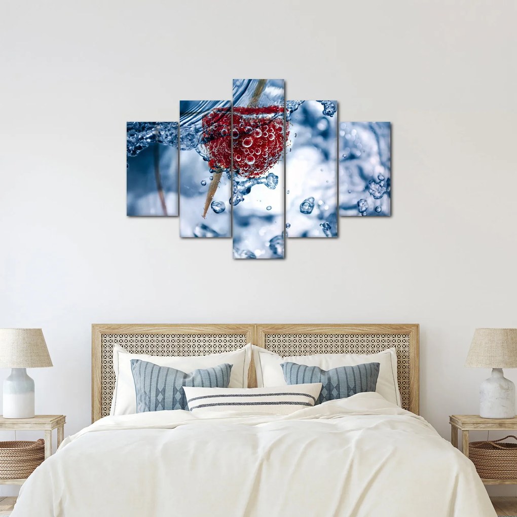 Kép - málna részlete a vízben (150x105 cm)