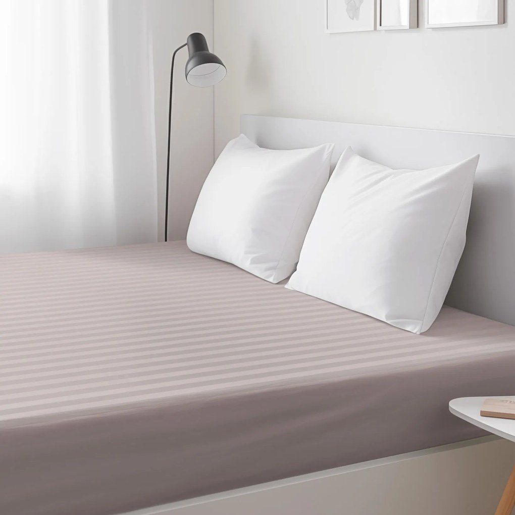 Goldea körgumis damaszt lepedő - szürkésbarna csíkos 140 x 200 cm