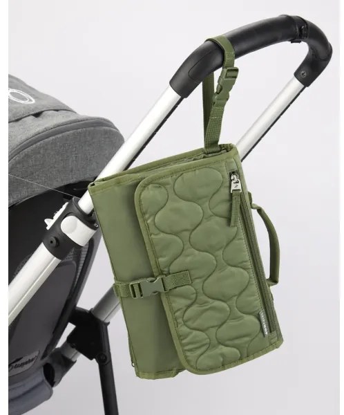 Skip Hop PRONTO 2 az 1-ben utazó pelenkázó és táska, zöld