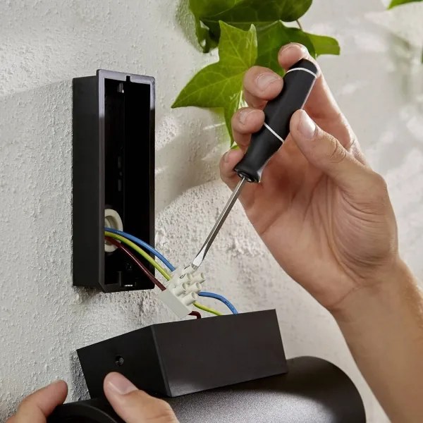 Philips 17463/30/P7 - LED RGBW Kültéri lámpa Hue APPEAR 2xLED/8W/230V IP44