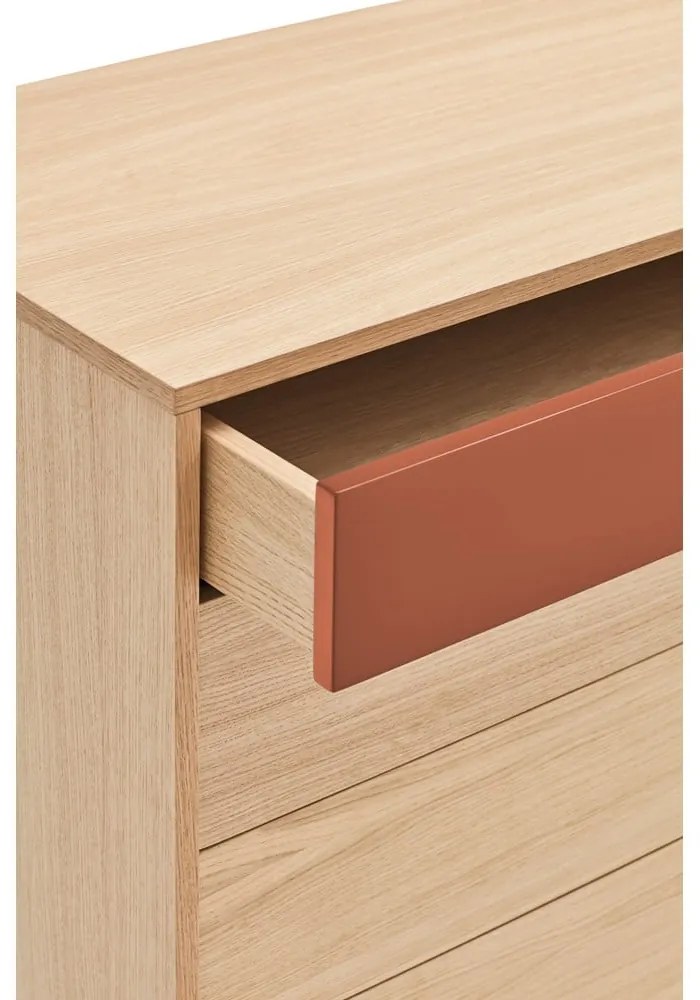 Yoko téglavörös fiókos komód tölgyfa dekorral - Teulat