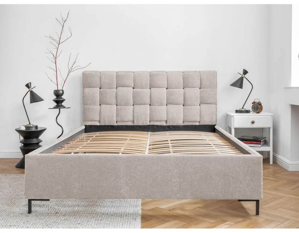 Bézs kárpitozott franciaágy ágyráccsal 140x200 cm Eve – Miuform