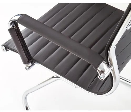 LAVI fekete irodai szék