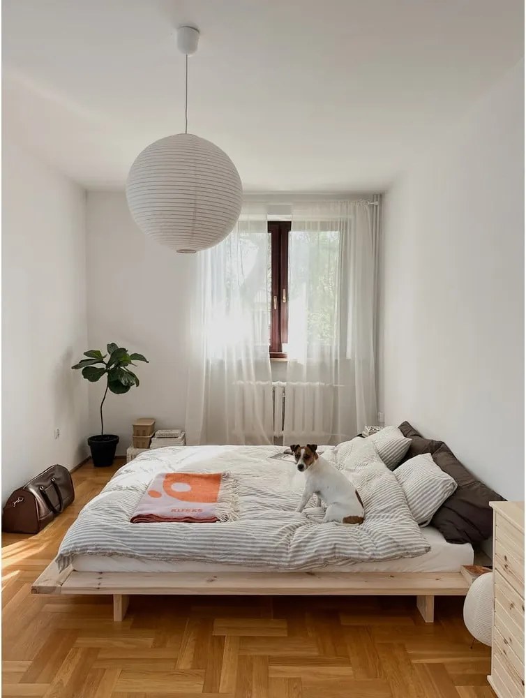 Borovi fenyő franciaágy ágyráccsal 160x200 cm Japan – Karup Design