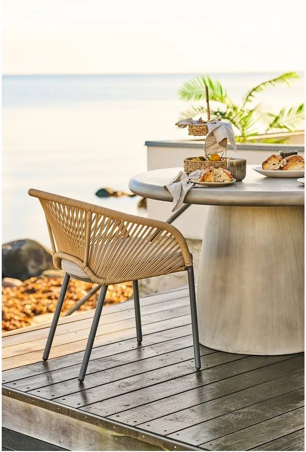 Bézs fém-párnázott kerti szék Novella – House Nordic