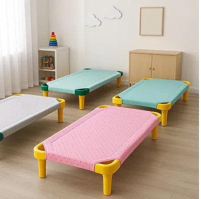 Óvodai bélelt lepedő műanyag fektetőre – steppelt