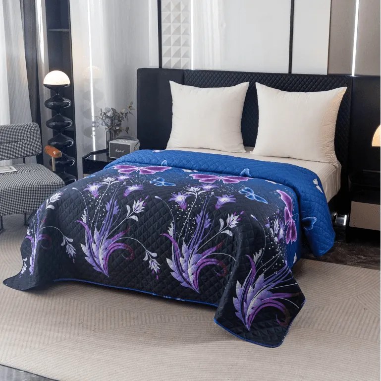 Ágytakaró VIOLET BUTTERFLY, sötétkék Méret: 220 x 240 cm