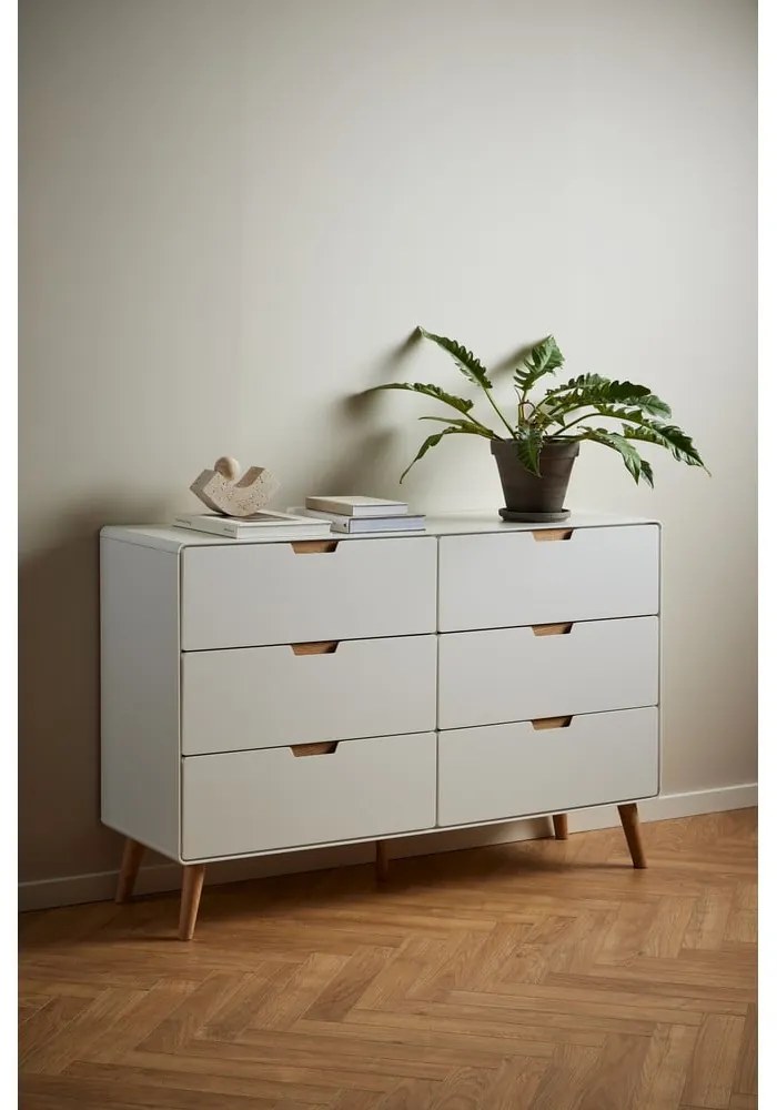 Fehér komód 135x90x40 cm Lowell – Actona
