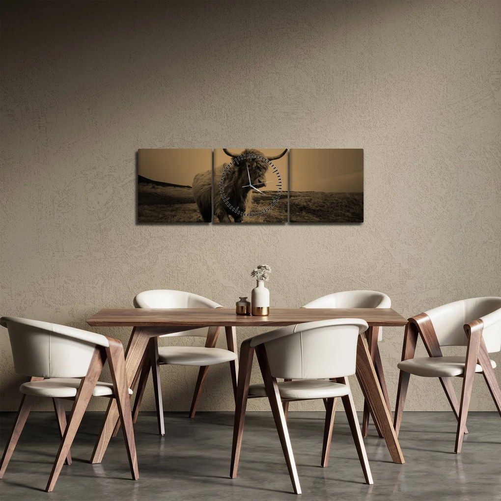 Kép - Skót tehén menekül (órával) (90x30 cm)