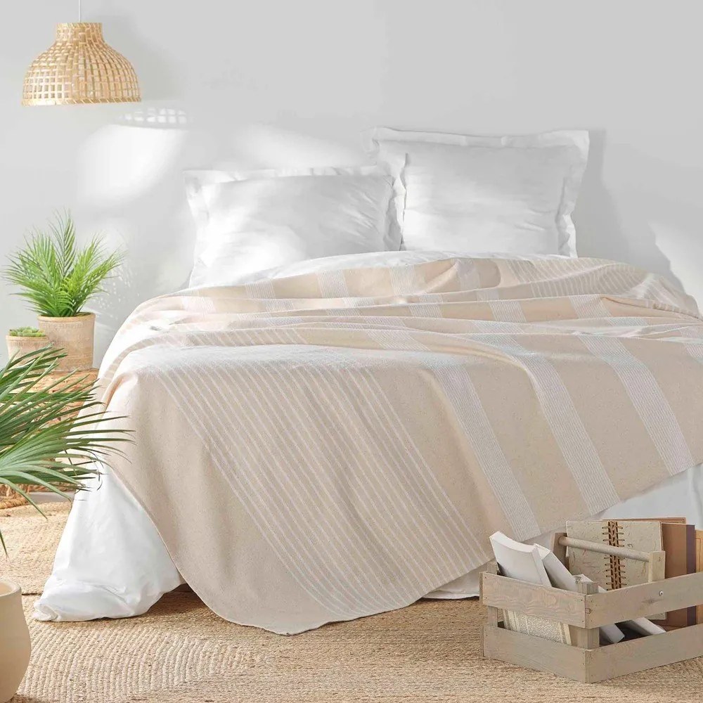 Bézs ágytakaró 240x260 cm Adele – douceur d'intérieur