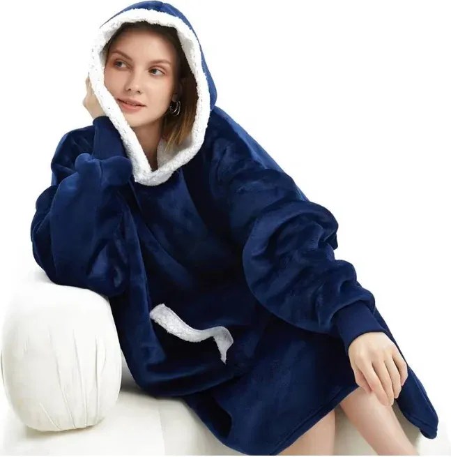 VERK Ujjakkal és kapucnival ellátott takaró - Huggle Hoodie - blue