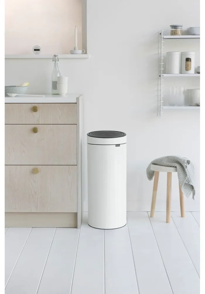 Fehér acél érintésre nyíló szemetes 30 l Touch Bin – Brabantia