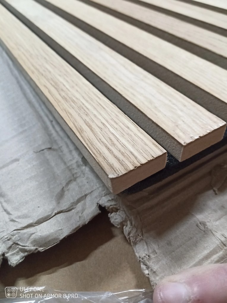 AKCIÓ Faforgácslap burkolat olajozott tölgy 240 x 60 cm (2 db a csomagban) II. osztály