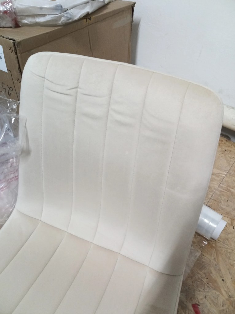 AKCIÓ Krémszínű bársonyszék LAVA II. osztály