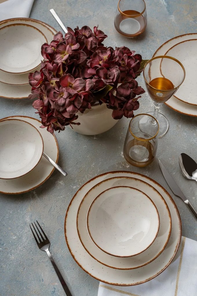 24 részes porcelán étkészlet