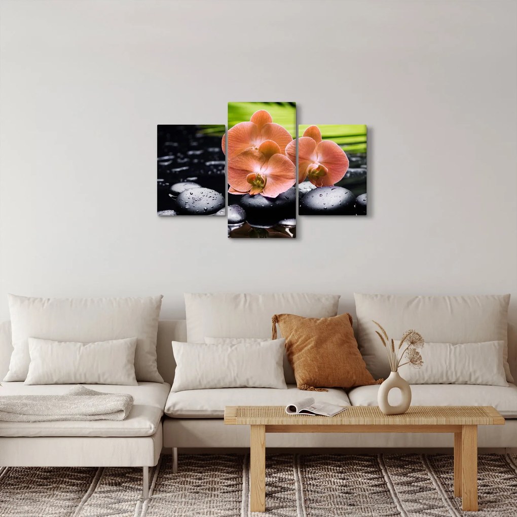 Kép - Narancssárga orchidea pálmalevelekkel (90x60 cm)