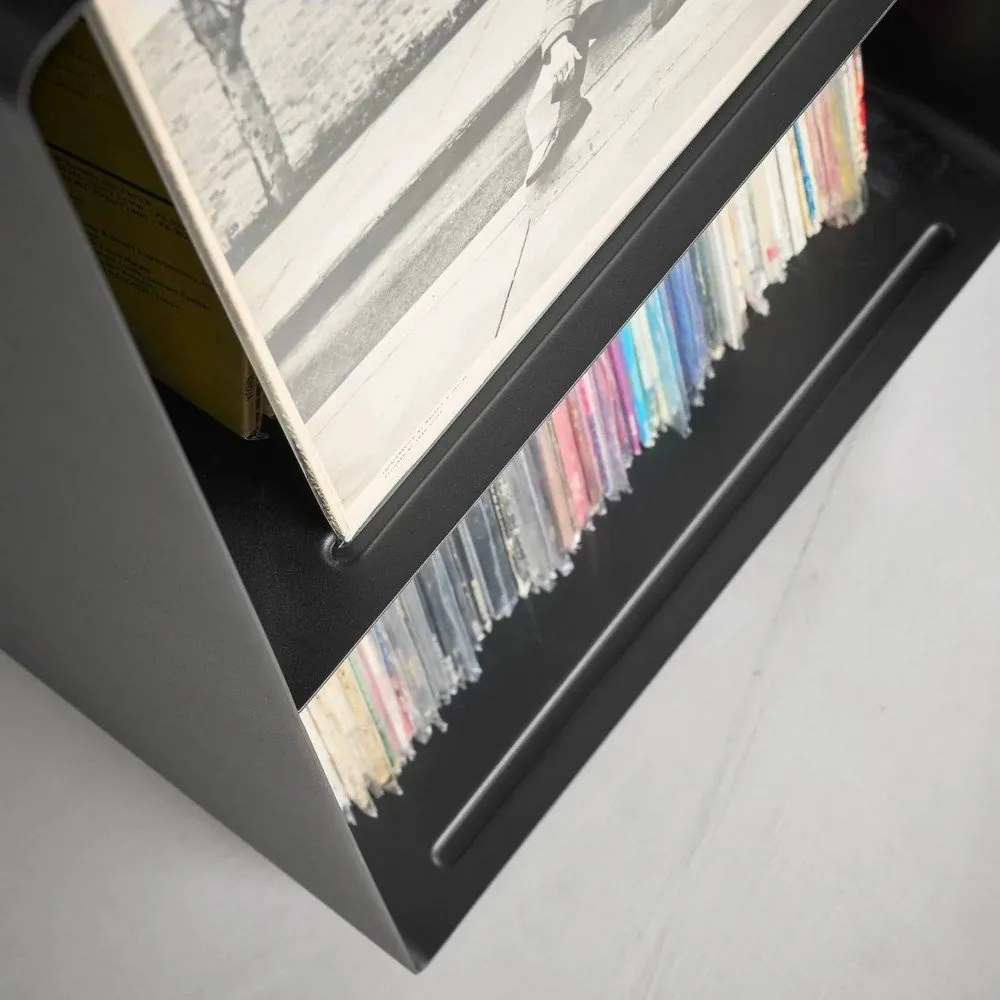 Fekete fém gurulós polcos állvány 40x73x38 cm Tower – YAMAZAKI