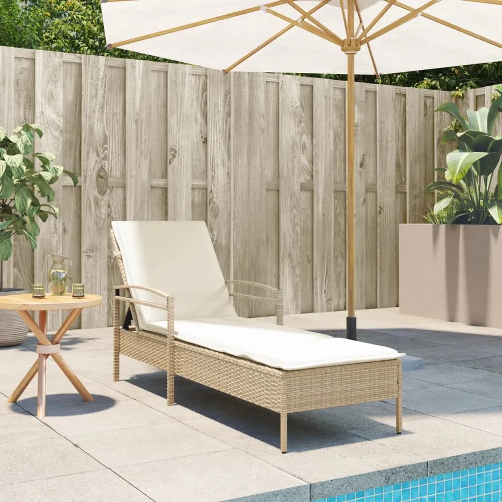 Bézs polyrattan napozóágy párnával 63x200x81 cm