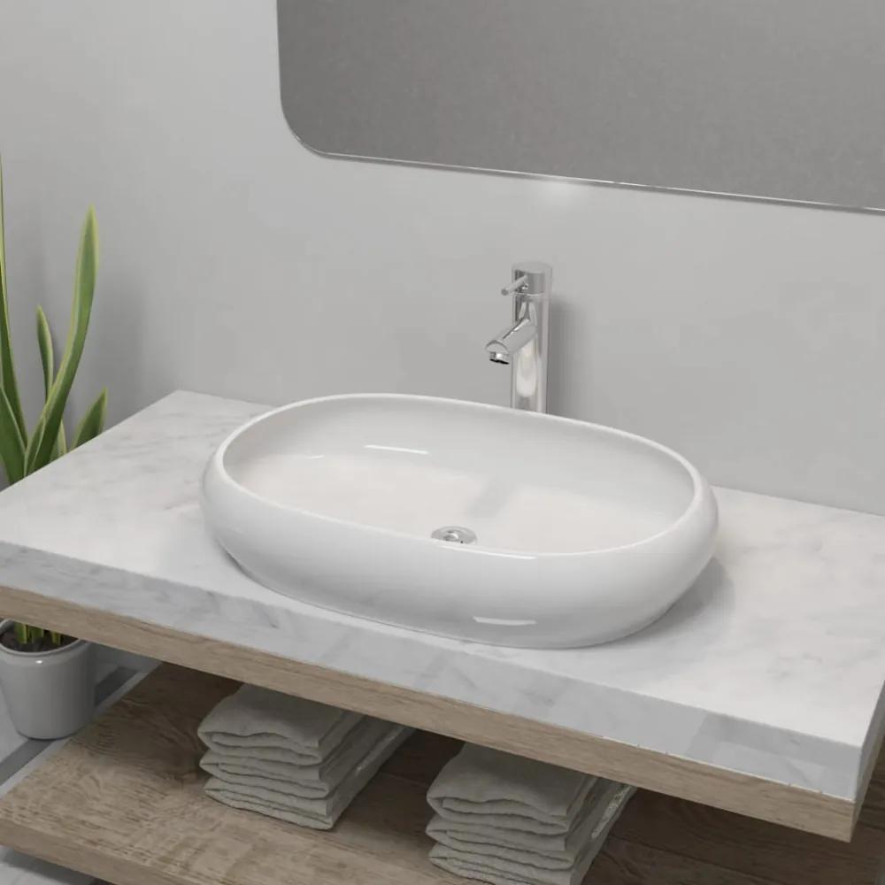 Ovális fehér fürdőszobai kerámia mosdókagyló keverőcsappal