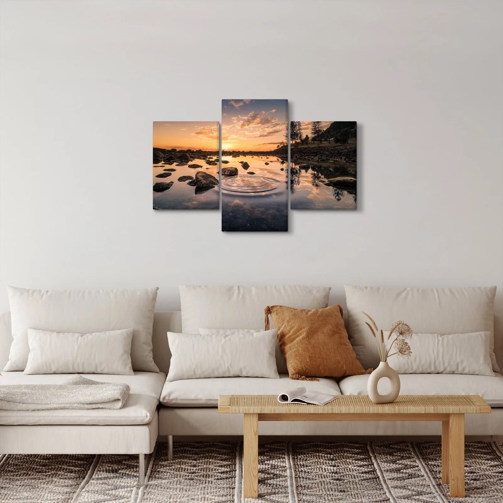 A vízfelület képe naplementekor (90x60 cm)