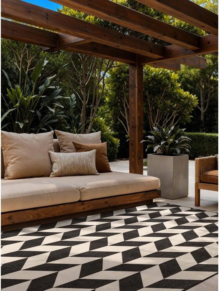 Fekete-krémszínű kültéri-beltéri szőnyeg 160x230 cm Haringey Terrick – Ted Baker