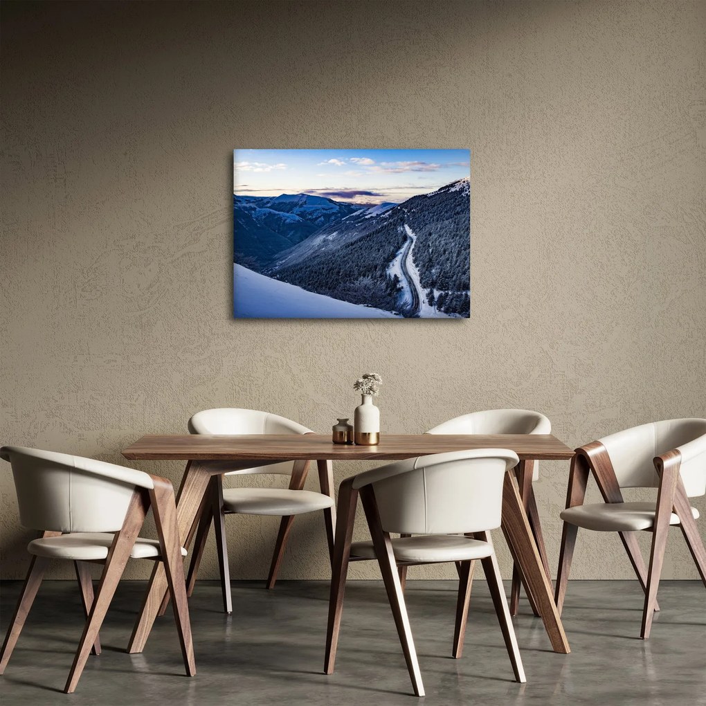 Egy havas lejtő képe (70x50 cm)