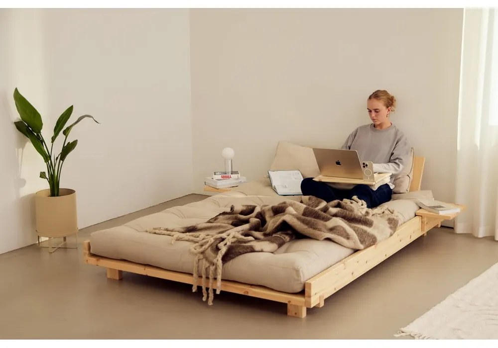 Natúr színű borovi fenyő franciaágy ágyráccsal 180x200 cm Social Bed – Karup Design