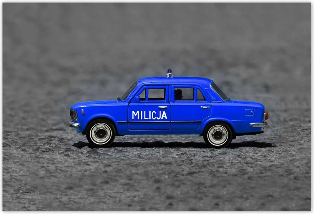 Poszterek 155x105 Nagy Fiat 125P Milícia Mo