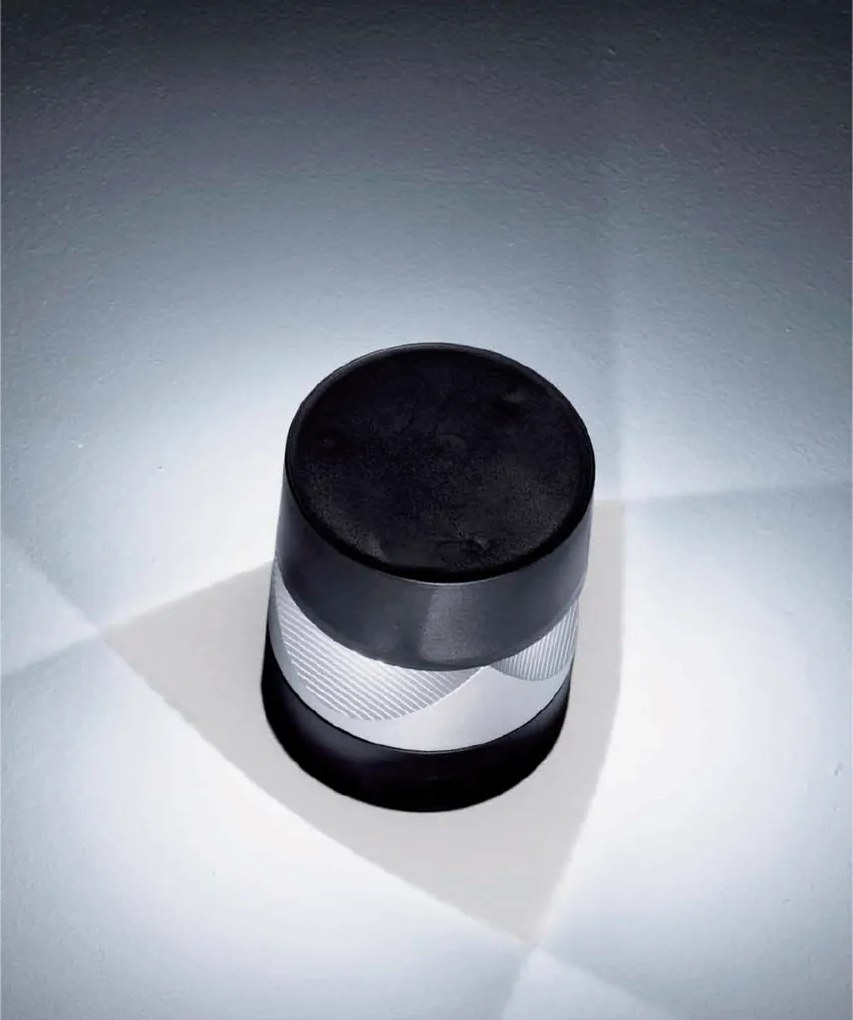 NOVOLUX 274A-L0103B-02 SAUS Modern Kültéri Állólámpa Fehér, Fekete LED IP66