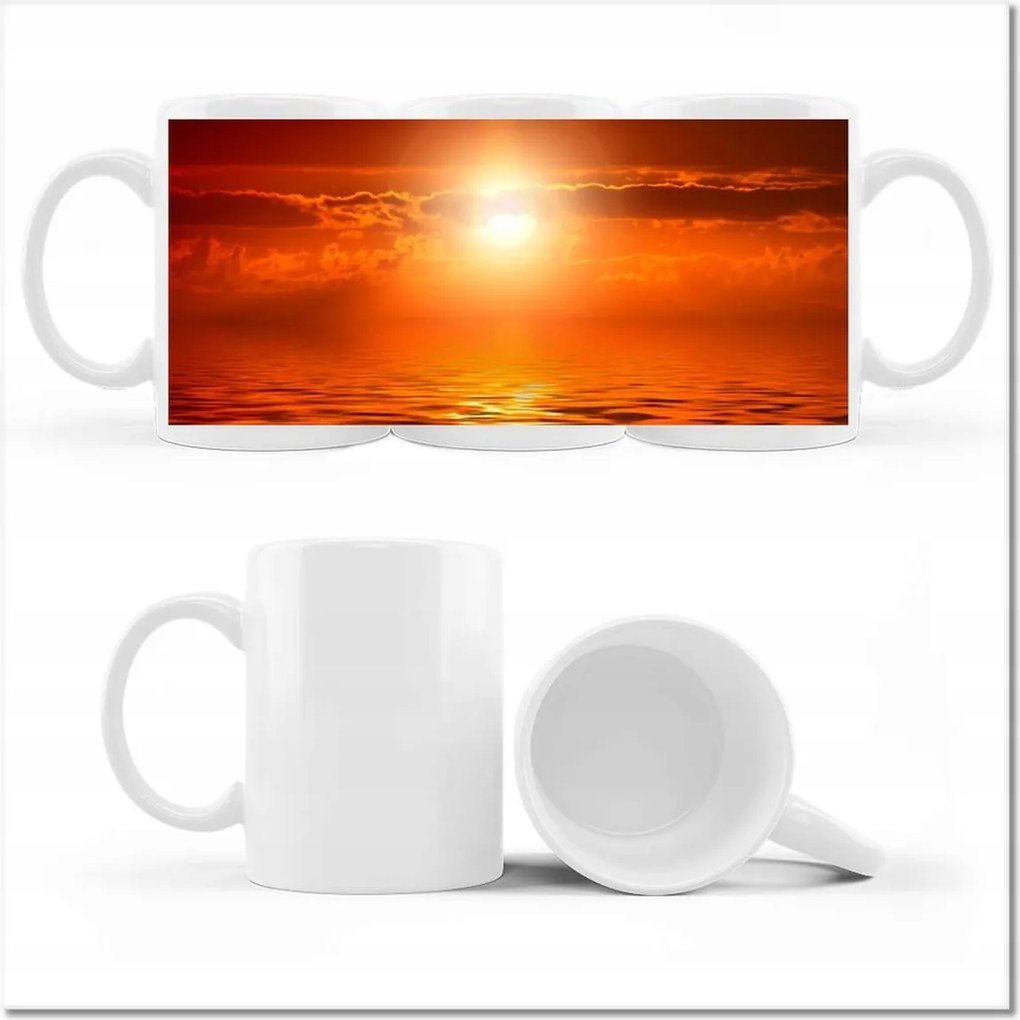 Napfelkelte az óceán felett fényképes bögre