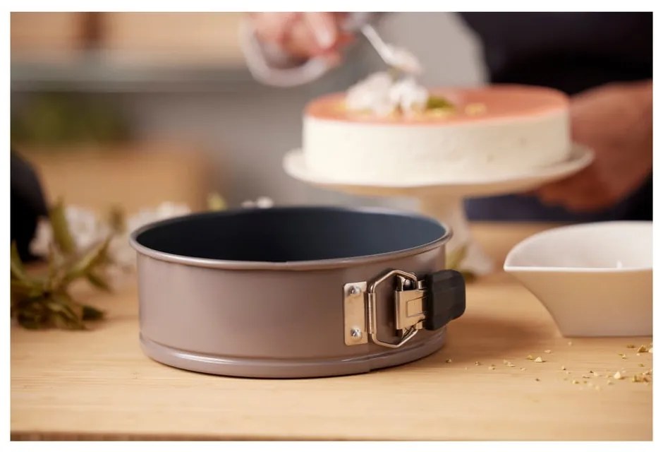 Acél sütőforma tortához ø 24 cm – Blomsterbergs