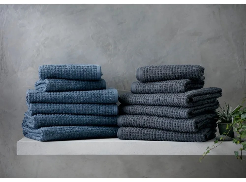 Sötétszürke frottír bio pamut fürdőlepedő 70x140 cm Check – JUNA