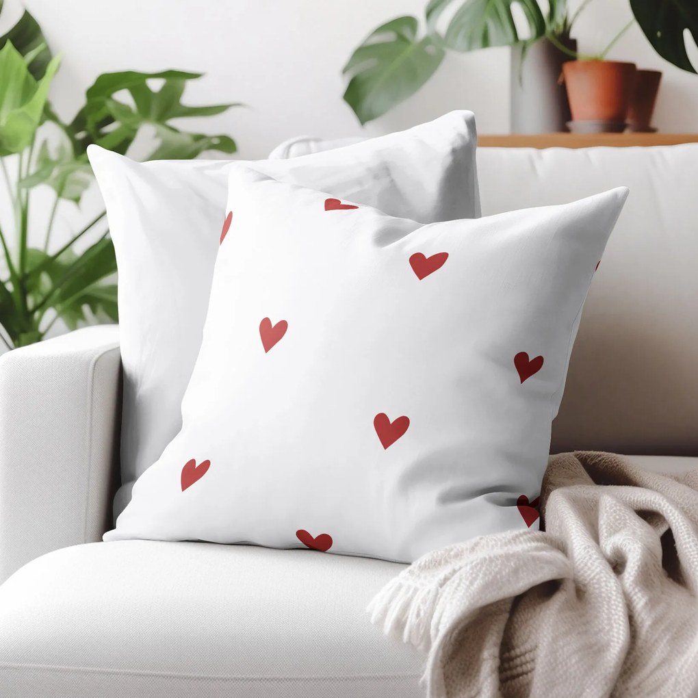 Goldea pamut párnahuzat - piros szívecskék, fehér alapon 40 x 40 cm