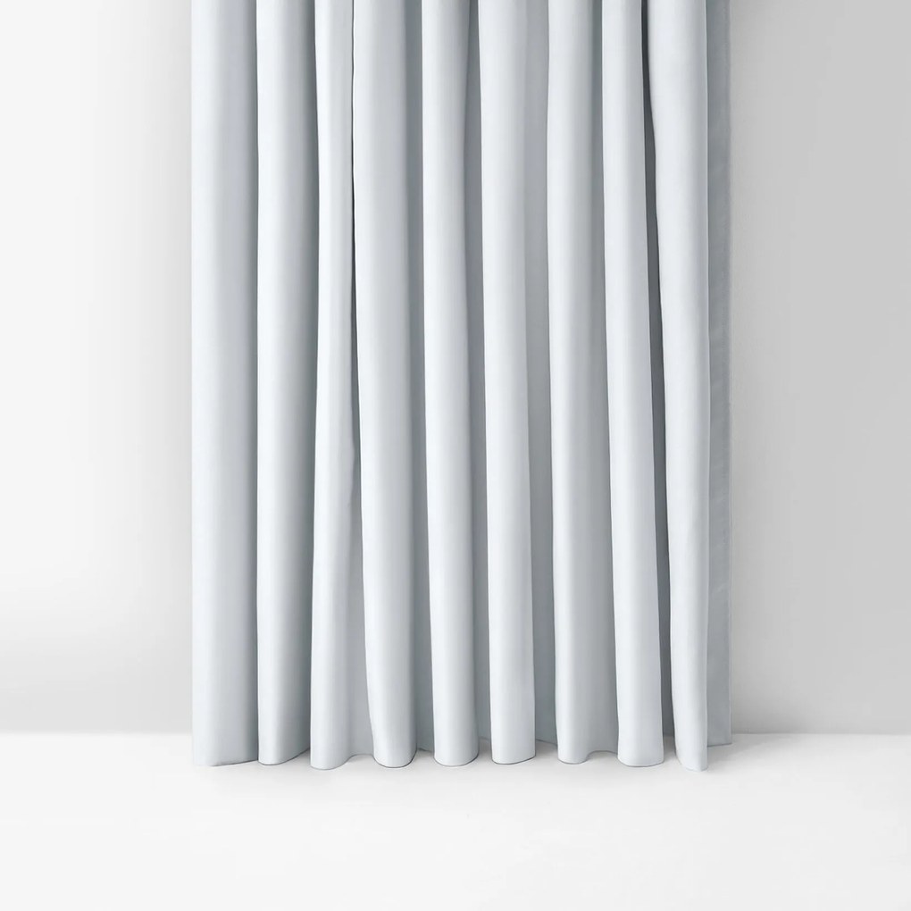 Goldea sötétítő függöny blackout - ezüst színű 270x180 cm