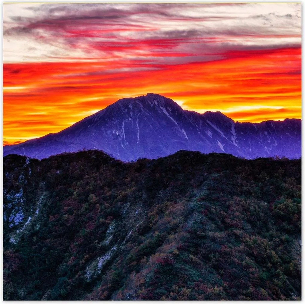 Poszterek 30x30 Hegyi táj nyugattal