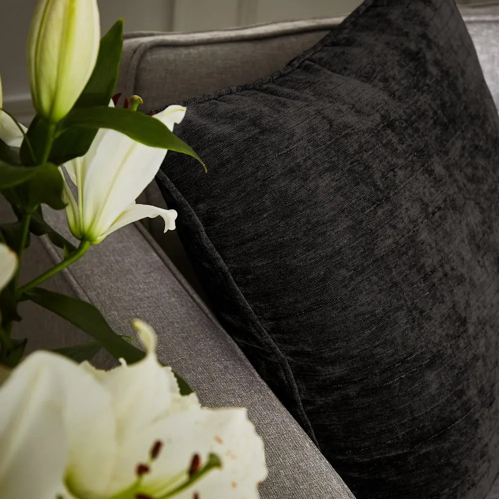 Zsenília díszpárna 55x55 cm Selene Luxury Chenille – Hyperion