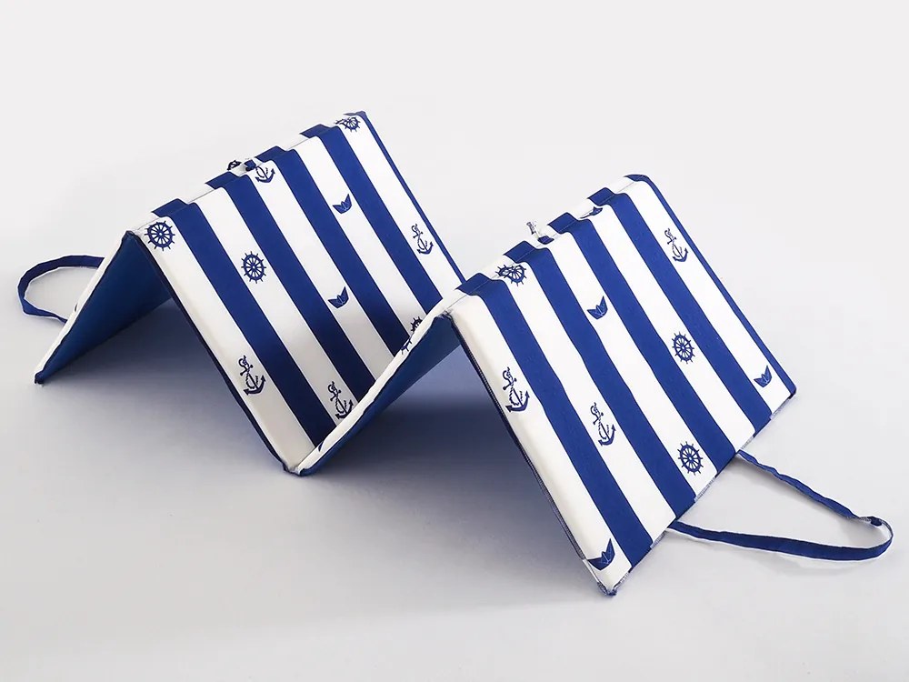 Napozószivacs CSÍKOK ÉS HORGONY 137x49 cm, kék-fehér