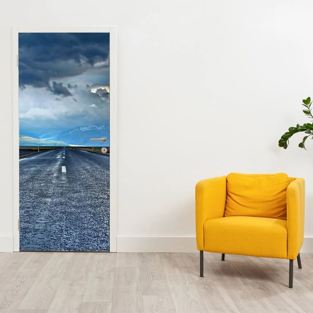 Fotótapéta ajtóra - Út a viharban (95x205cm)