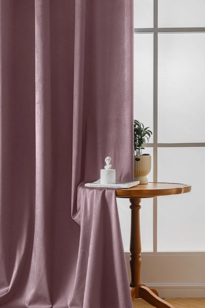 Világoslila VELVET sötétítő függöny 140x270 cm Felfüggesztés: Hullámos sínszalag